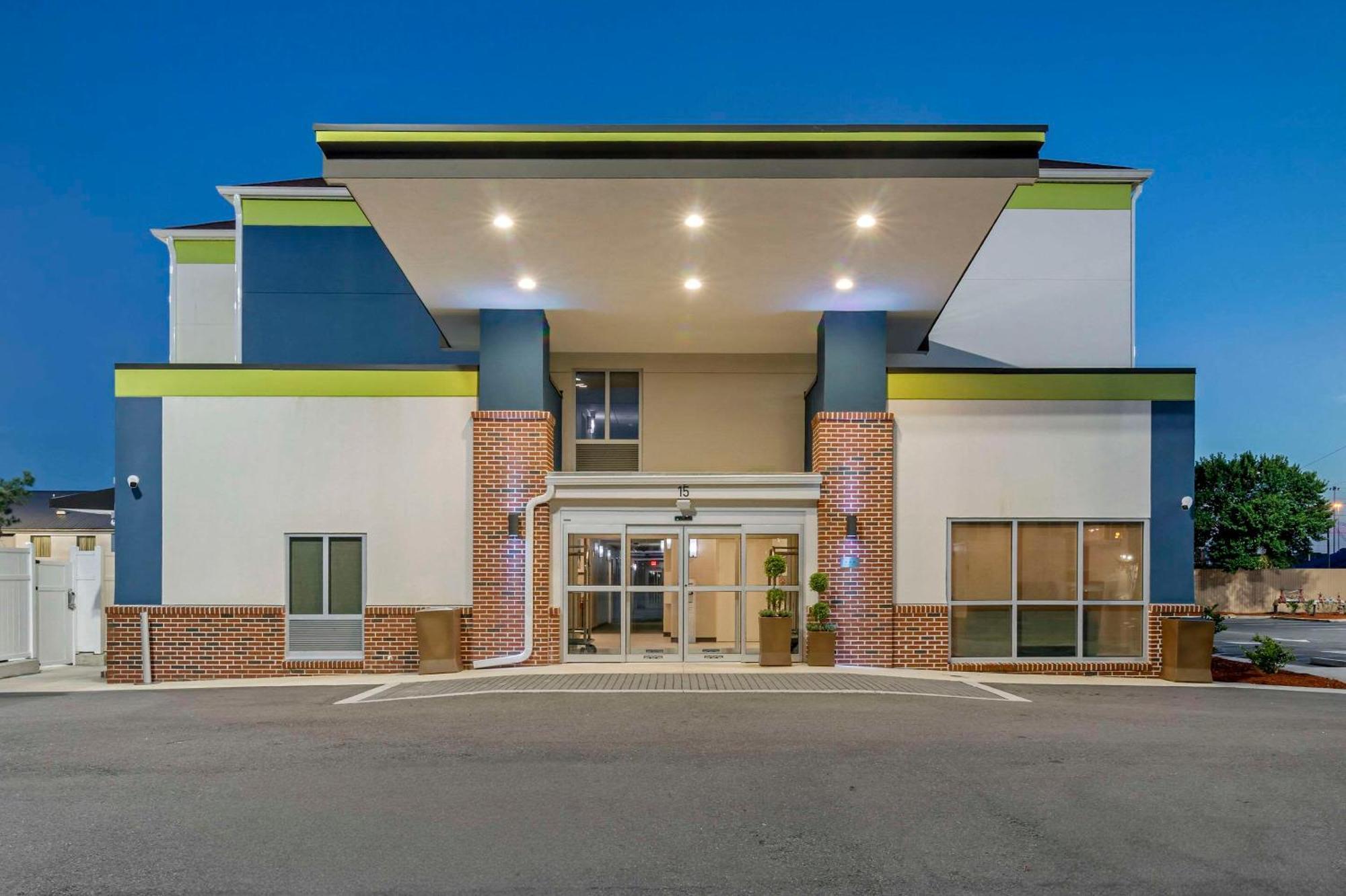 ברונסוויק Comfort Inn & Suites מראה חיצוני תמונה