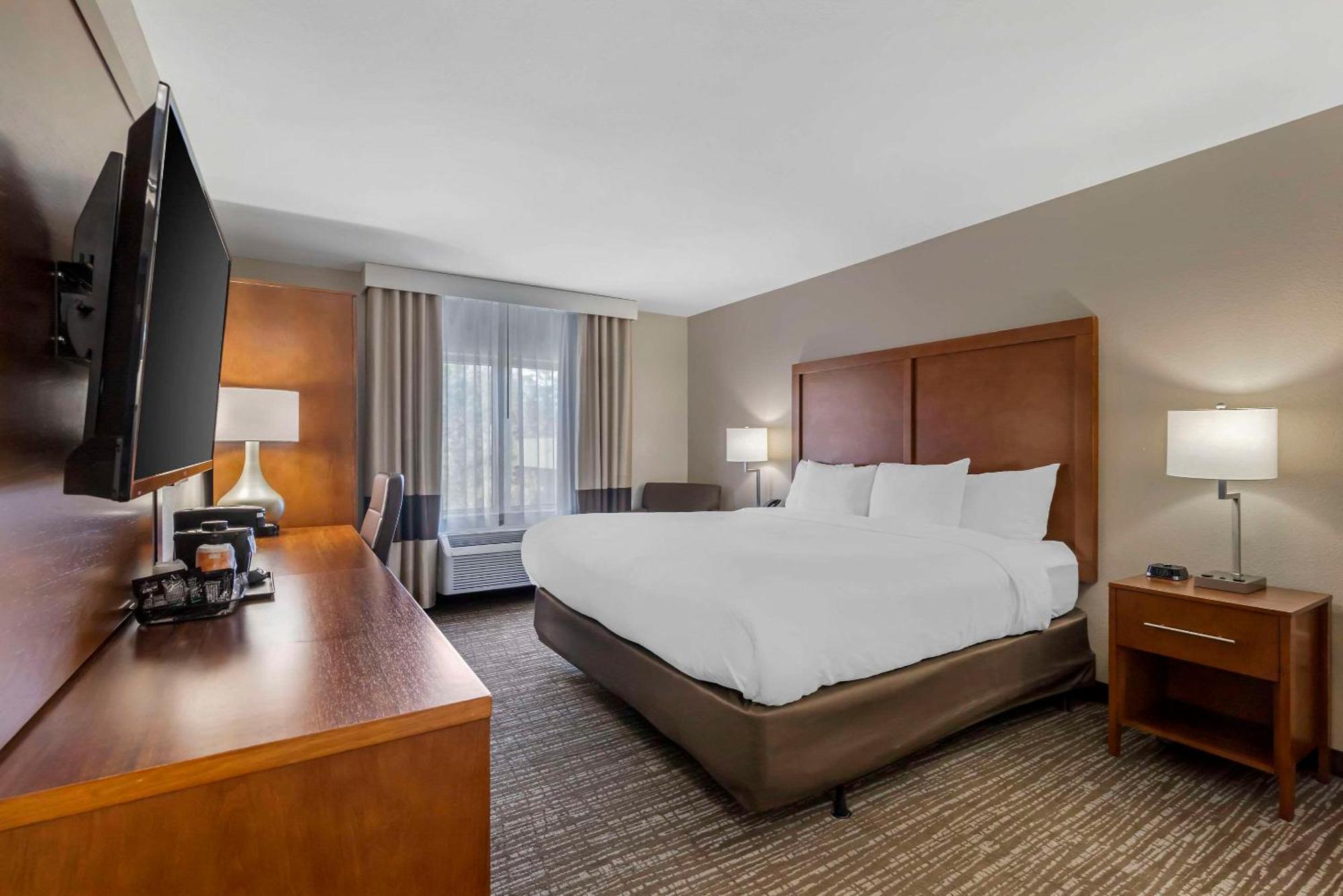 ברונסוויק Comfort Inn & Suites מראה חיצוני תמונה