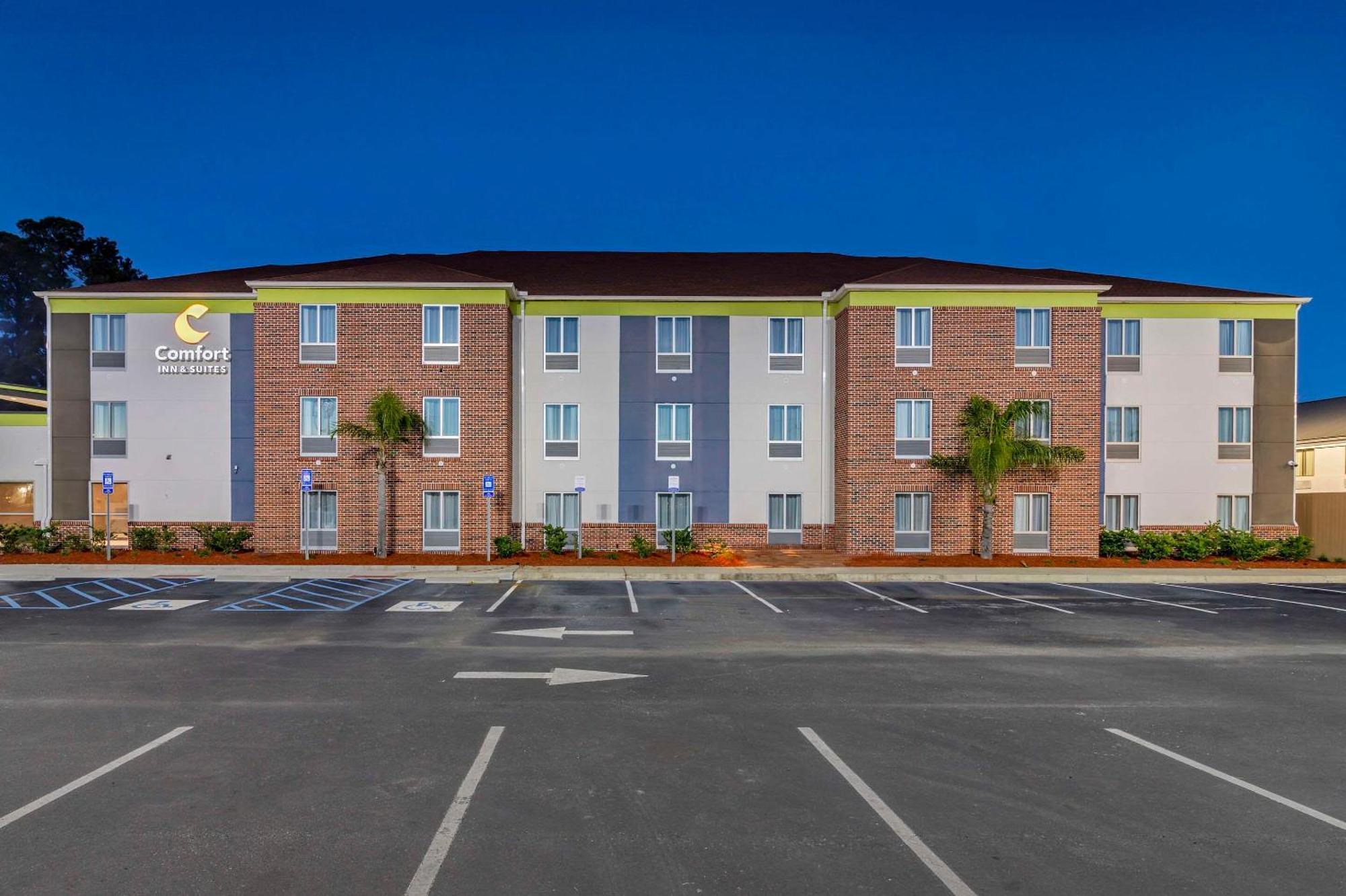 ברונסוויק Comfort Inn & Suites מראה חיצוני תמונה